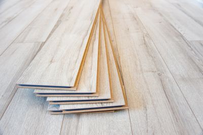 What’s The Difference Between Laminate Flooring And Vinyl Plank Flooring? - Laminate Floor Installation Okaloosa County, Florida
